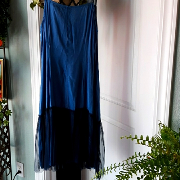 Dress - Picture 7 of 9